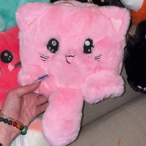 Fluffy cat purses 👛 - Picture 15 of 16